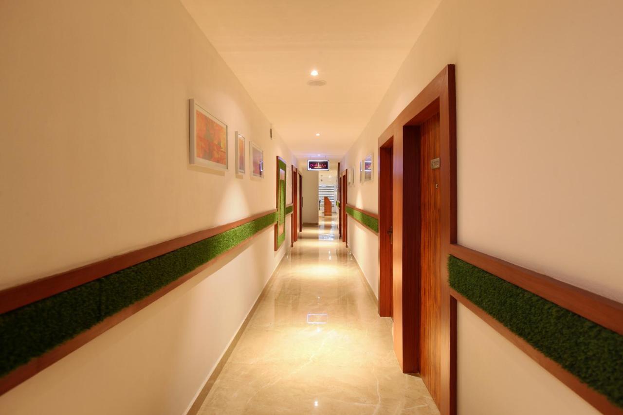 Park Residency Koothattukulam Kuttāttukulam Exterior foto